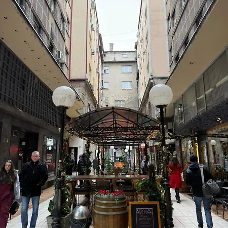 Knez Mihailova Apartment, Center Apartmán